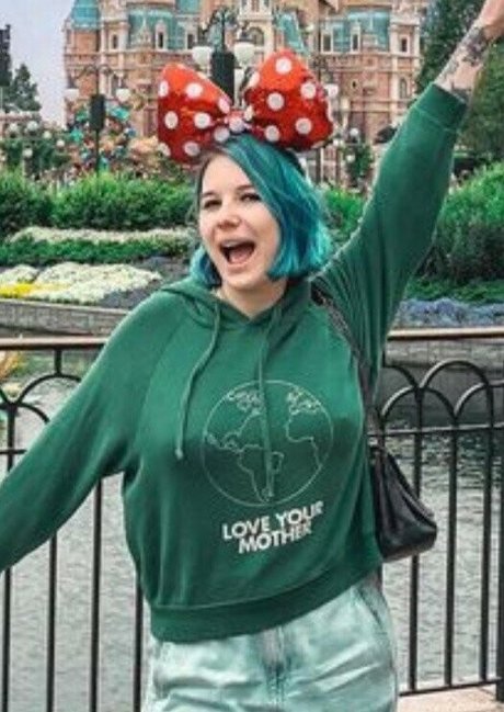 Weronika Truszczynska アートスター ギャラリー