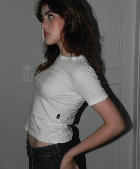 Isabella Angelina モデル 画像