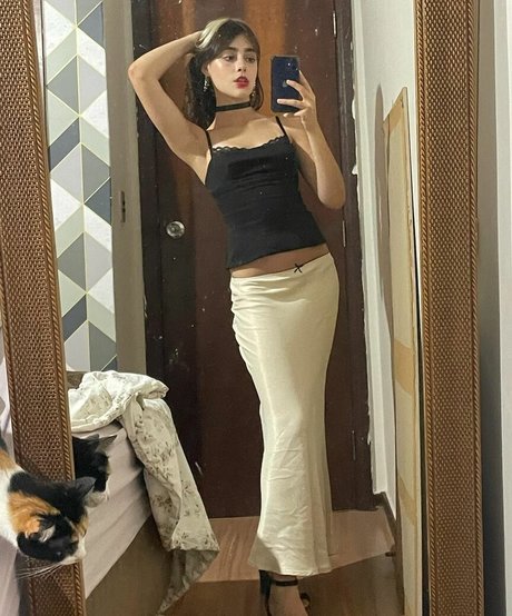 Isabella Angelina ヌードのポルノスター 写真