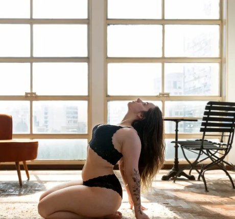 心理学者オンリーファンズ HD 写真