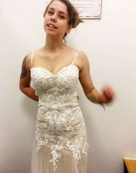 Emily Giangaspro 無料スター 写真