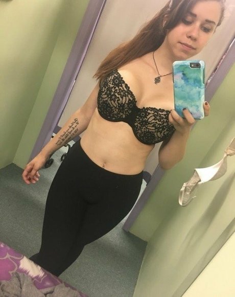 Emily Giangaspro アダルトスター 画像