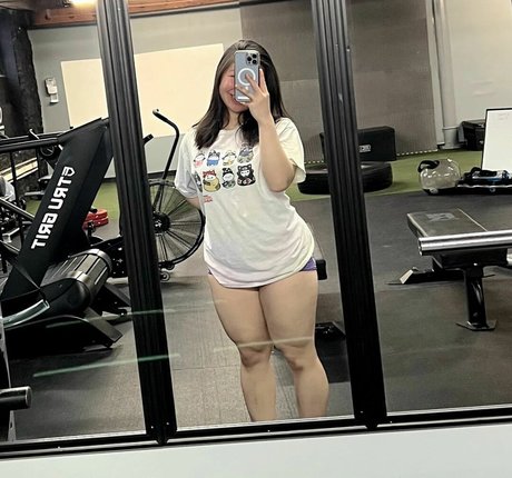 Asianquadbae ポルノスター ヌード 画像