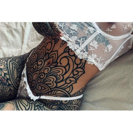 imbellatrixx 独占モデル 写真