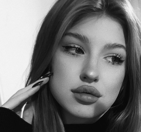 戦利品オンリーファンズ 無料セクシー 写真