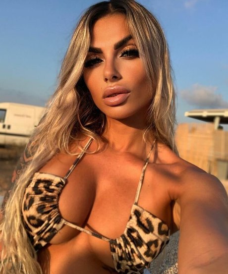 巨尻熟女オンリーファンズ 無料 写真