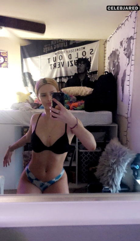 Savannah Colver HDモデル 写真