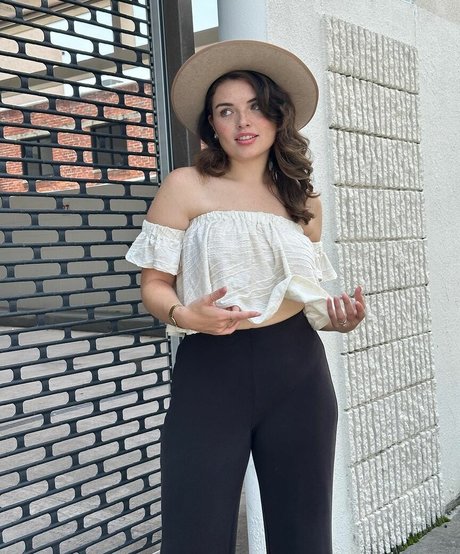 キティ・ウェット・オンリーファンズ 美しいポルノ 写真