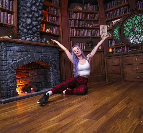 NerdForge 裸の女優 写真