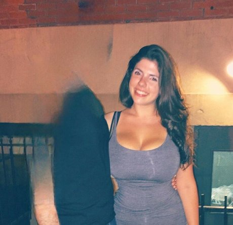 Emily Helen Barry 高品質女優 画像