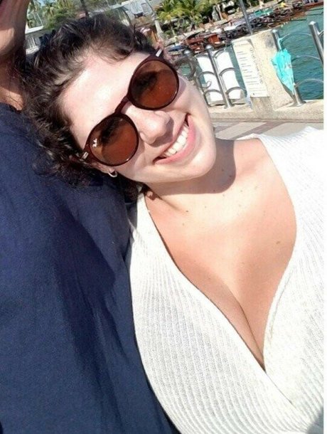 Emily Helen Barry 可愛い女優 画像