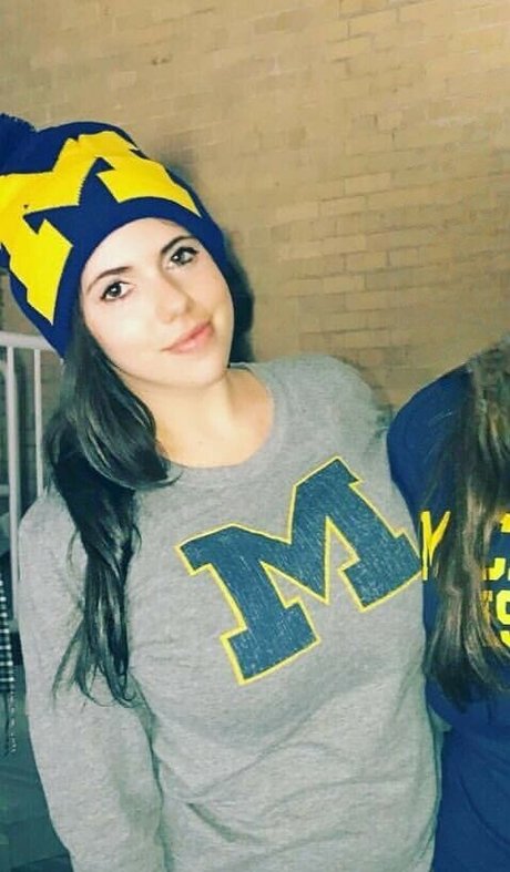 バン・オンリーファンズ 素敵 写真