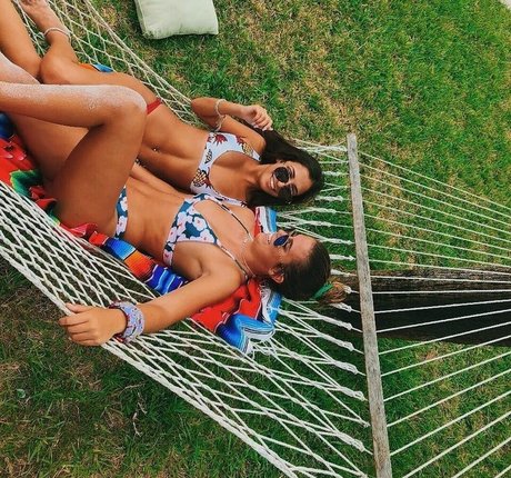 ベビーシッターオンリーファンズ 無料エロ 写真