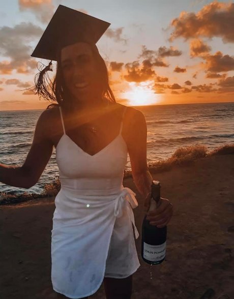 Emily Varadian 完璧なモデル 画像