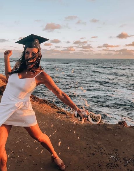 Emily Varadian ポルノスター ヌード 写真