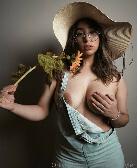 Michelle Tyler ホットなポルノスター 写真