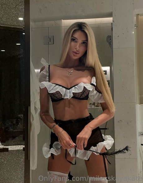 Kate Milevskaya エロティックなポルノスター 写真