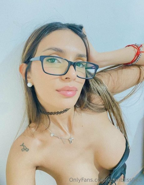 edenblissfree 可愛いモデル 写真