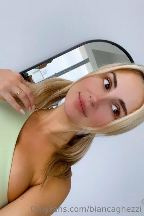 itsbiancaghezzi 美しいモデル ギャラリー