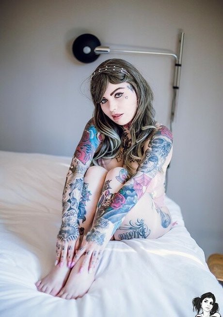 Tatycamili ポルノスター 写真