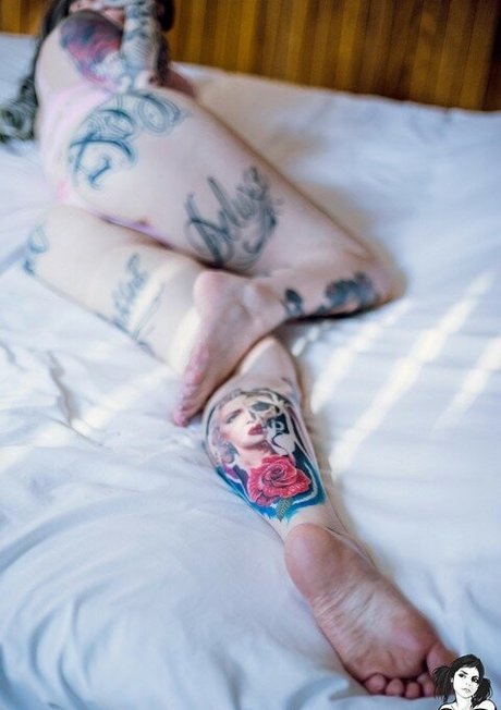 Tatycamili エロティックモデル 写真