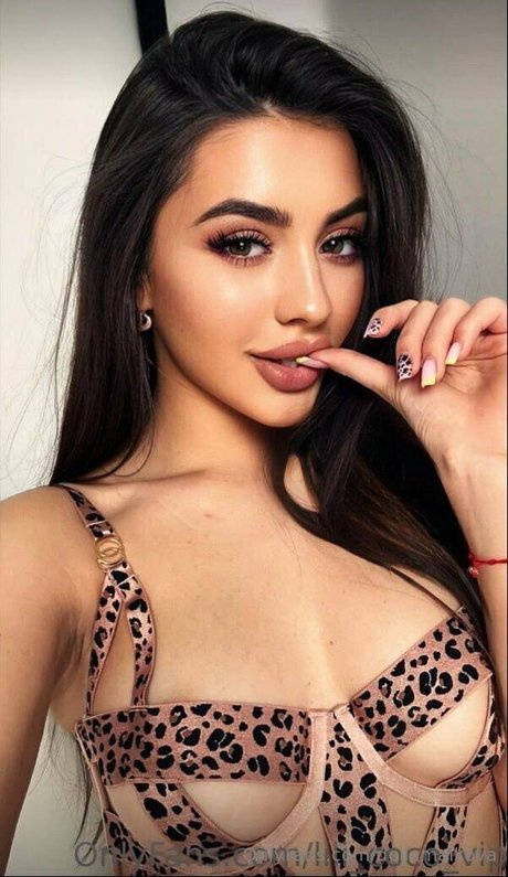 いちごミルクオンリーファンズ ホット 写真