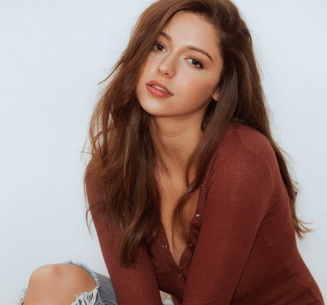 Elena Safavi ポルノスター ギャラリー