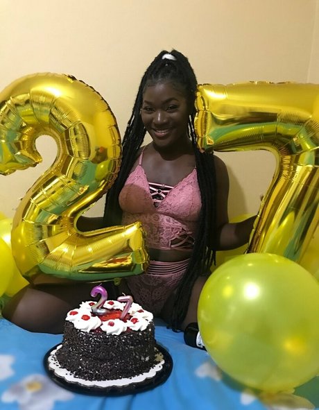 chocolate kitti 完璧なモデル 画像