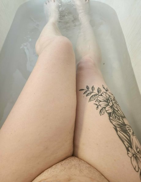 tatted shadow トップ女優 写真