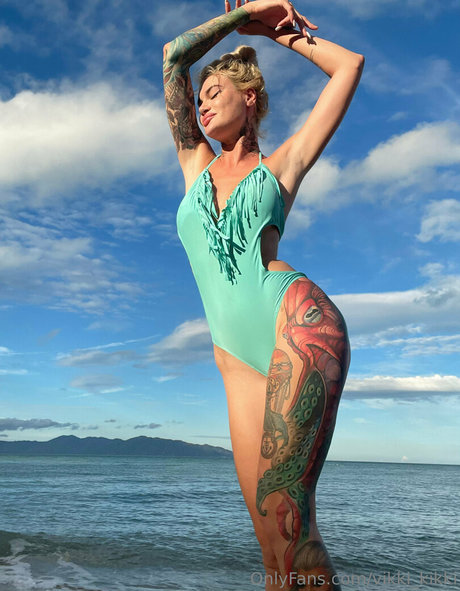 iamvirtuallady 素敵なモデル 写真