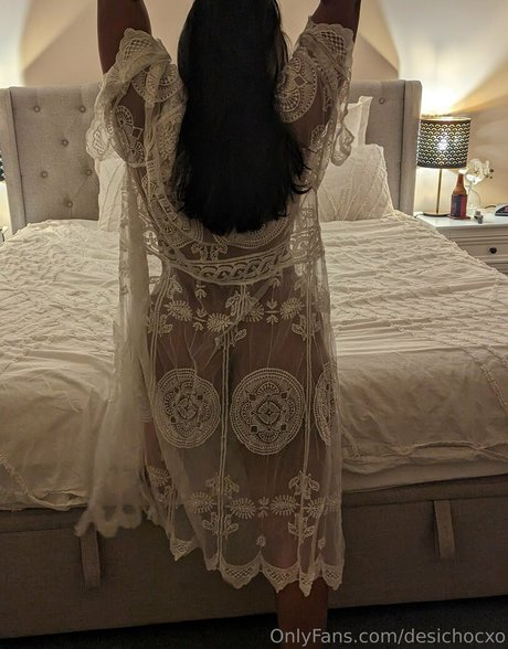 desichocxo ポルノスター 裸 写真