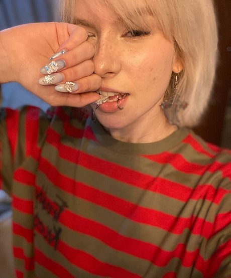 Luh Setra 無料スター ギャラリー