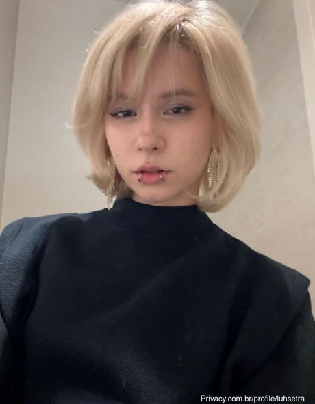 Luh Setra ポルノ女優 写真