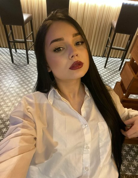 アウトドア 熟女 オンリーファンズ 無料アダルト 写真