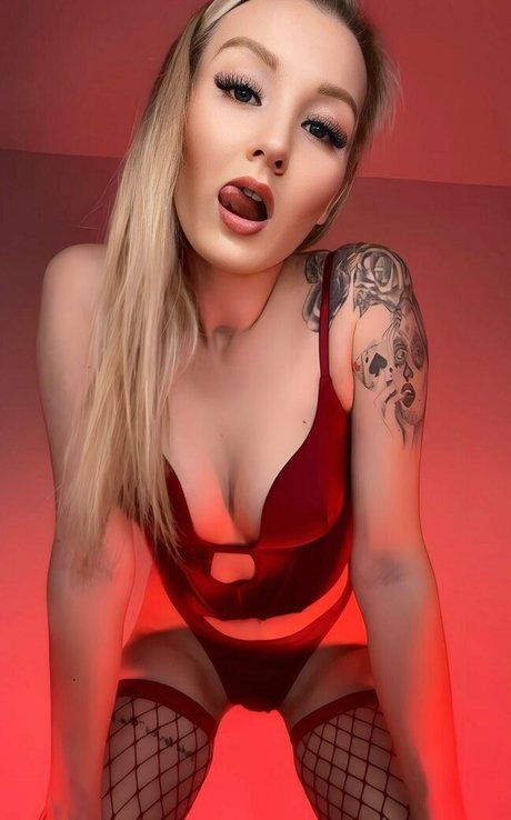 femdomalexxx 写真集