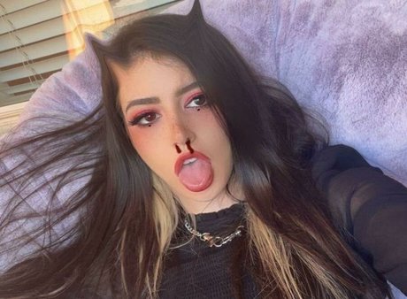 Chrissy Costanza XXXモデル 画像