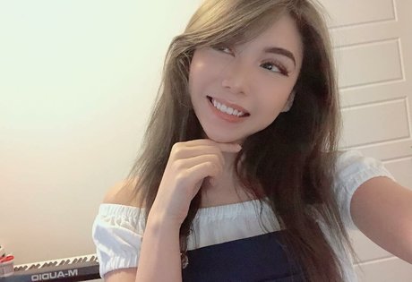 Jasmina かわいいモデル ギャラリー