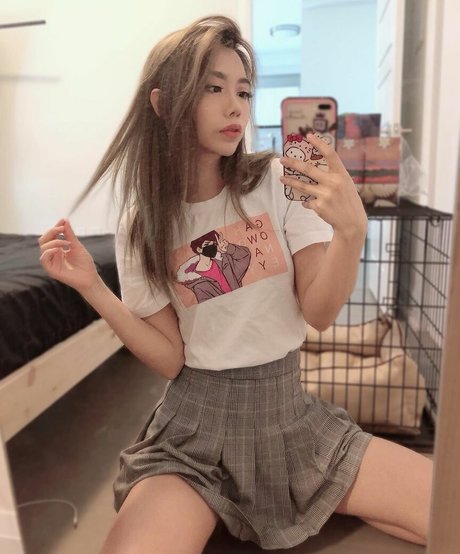 Jasmina アートモデル 画像