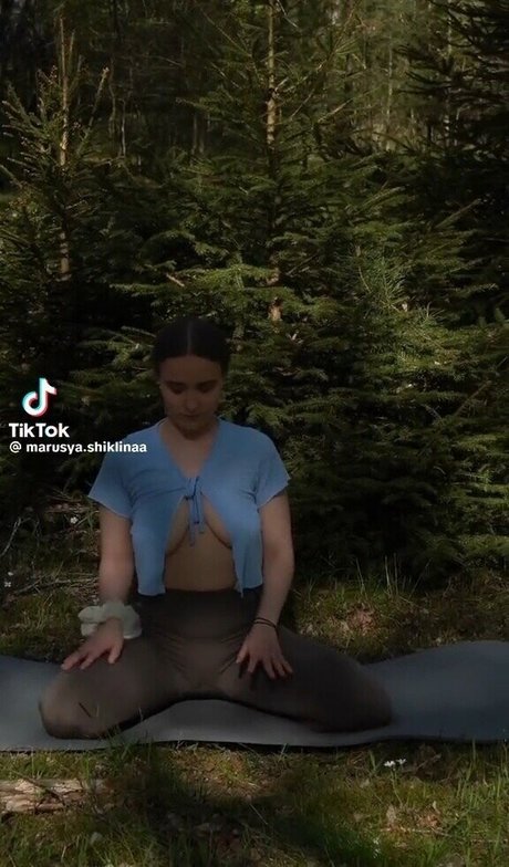 Marusya Shiklina アートポルノスター 写真