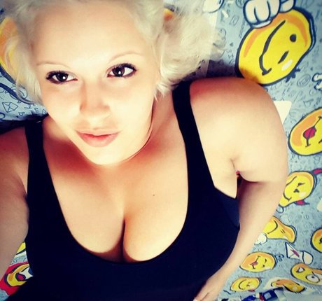 熟女オナニーオンリーファンズ ヌード アーカイブ