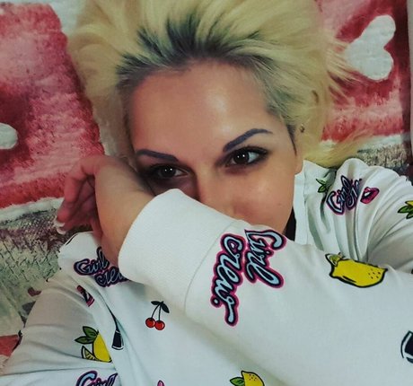 Valentina Morselli スター ヌード ギャラリー