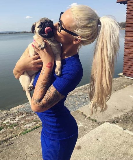 バニー無料オンリーファンズ 美しいポルノ 写真