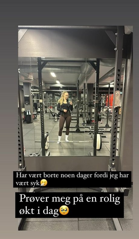 巨乳カップルオンリーファンズ 無料 画像