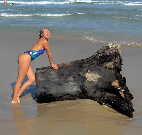 Krishna Mahon セックススター ギャラリー