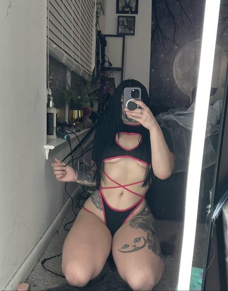 スキニーモデルオンリーファンズ ホットセックス 写真