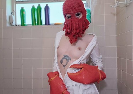 金髪の筋肉オンリーファンズ エロ アーカイブ