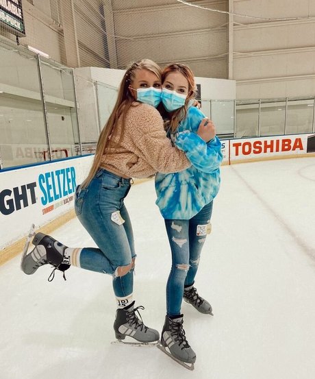 大学のアジア人オンリーファンズ 無料エロ ギャラリー