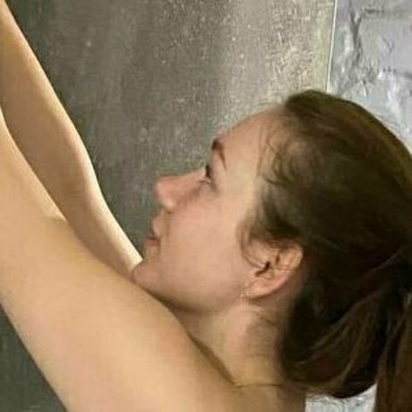 Emilia Smit ホットなモデル 写真