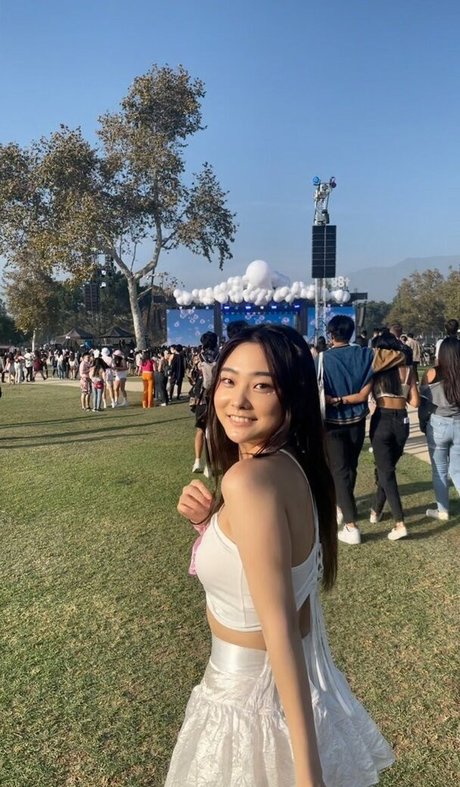 esblee セックススター 写真