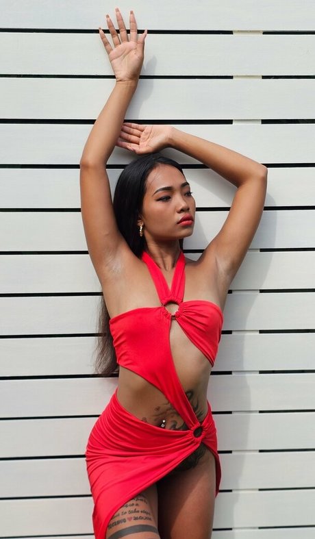 Smiley Mind スター 裸 画像